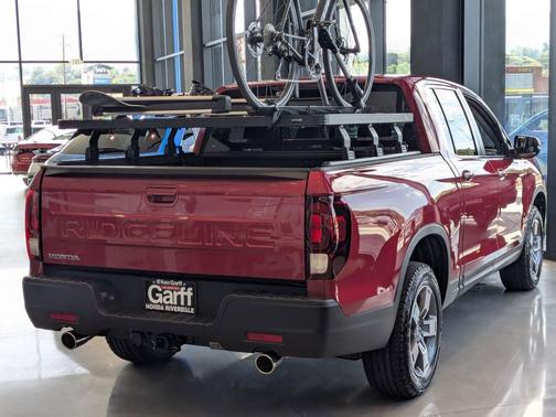 Radiant Red Metallic II 2026 Honda Ridgeline RTL