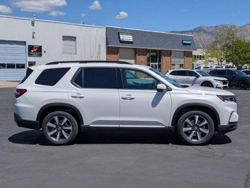 2025 Honda Pilot Elite