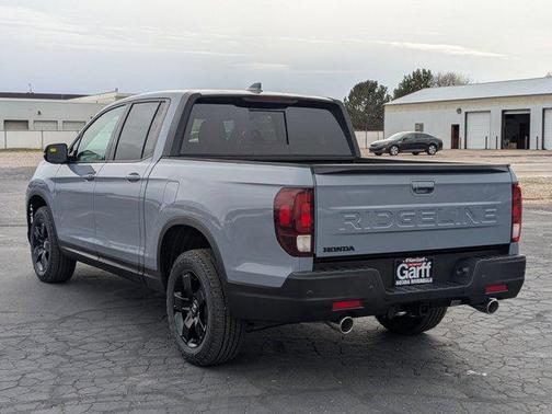Sonic Gray Pearl 2026 Honda Ridgeline Black