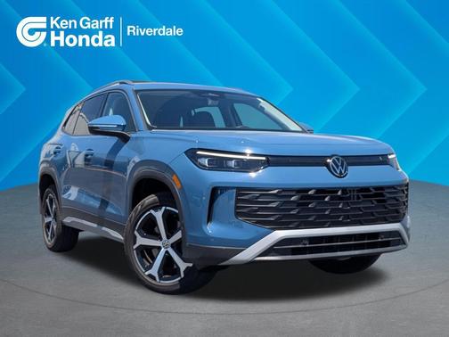 Monterey Blue Pearl 2025 Volkswagen Tiguan 2.0T SE 4MOTION
