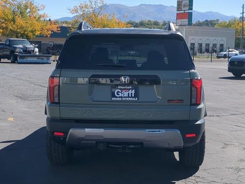 Ash Green Metallic 2026 Honda Passport AWD TrailSport Elite
