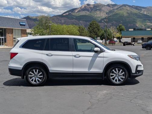 Platinum White Pearl 2020 Honda Pilot AWD EX-L