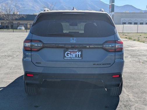 Gray Pearl 2026 Honda Pilot Black Edition