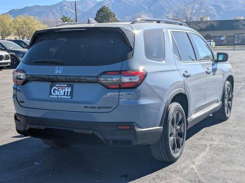Gray Pearl 2026 Honda Pilot Black Edition