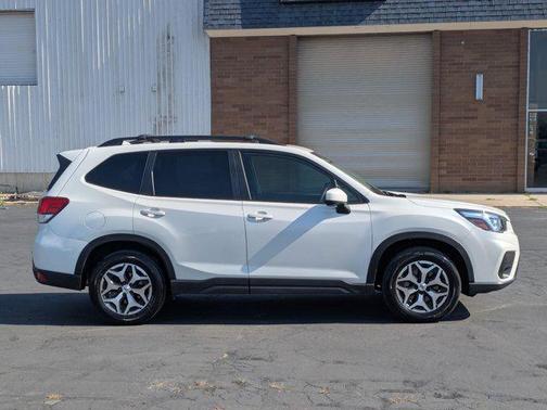 2020 Subaru Forester Premium