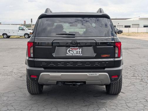 Crystal Black Pearl 2026 Honda Passport AWD TrailSport Elite Blackout