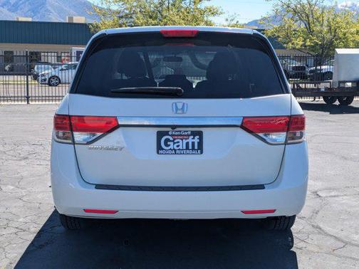 White Diamond Pearl 2016 Honda Odyssey EX