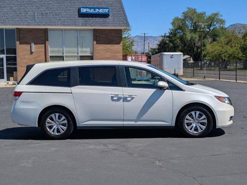 White Diamond Pearl 2016 Honda Odyssey EX