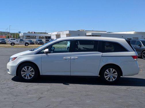 White Diamond Pearl 2016 Honda Odyssey EX