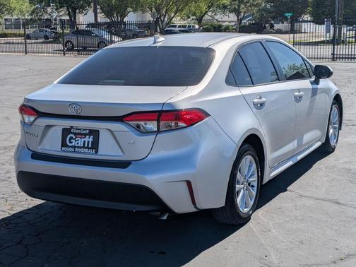 Classic Silver Metallic 2023 Toyota Corolla LE