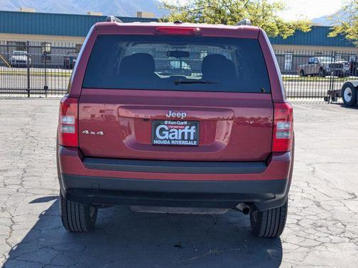 Deep Cherry Red Crystal Pearlcoat 2016 Jeep Patriot Sport