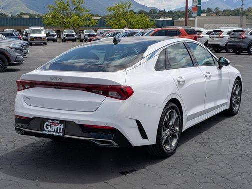 2022 Kia K5 EX