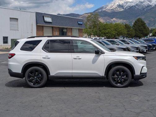 2025 Honda Pilot Black Edition