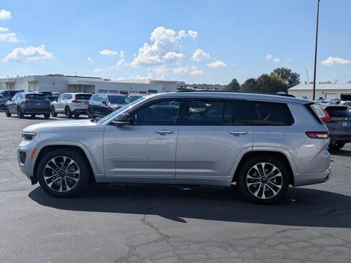2022 Jeep Grand Cherokee L Overland