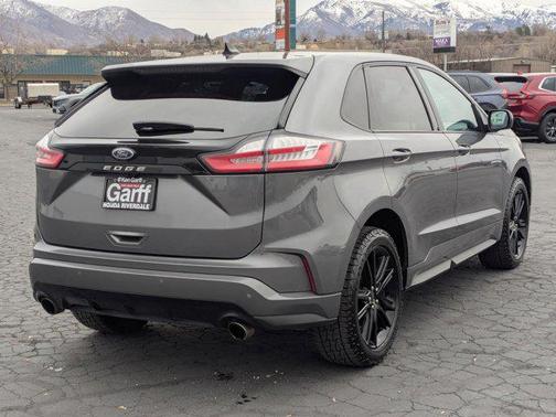 2021 Ford Edge ST Line