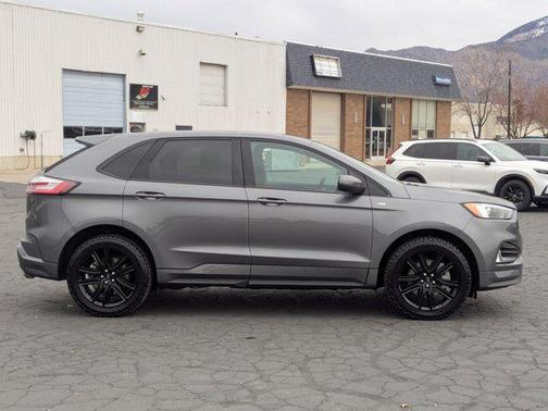 2021 Ford Edge ST Line