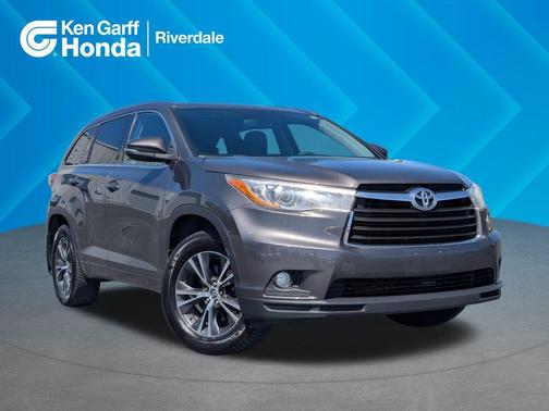 Predawn Gray Mica 2016 Toyota Highlander XLE