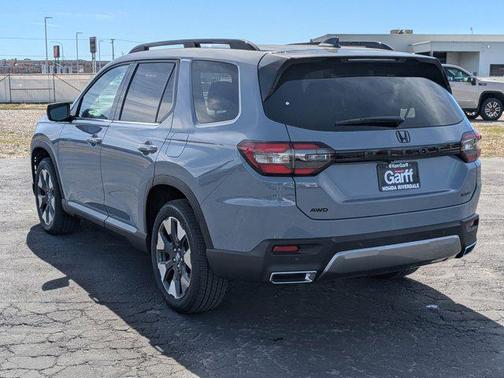 2026 Honda Pilot Touring 8-Passenger