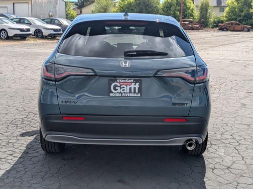 Nordic Forest Pearl 2027 Honda HR-V Sport