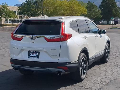 White Diamond Pearl 2017 Honda CR-V Touring