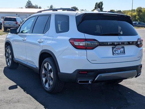 Platinum White Pearl 2026 Honda Pilot Elite