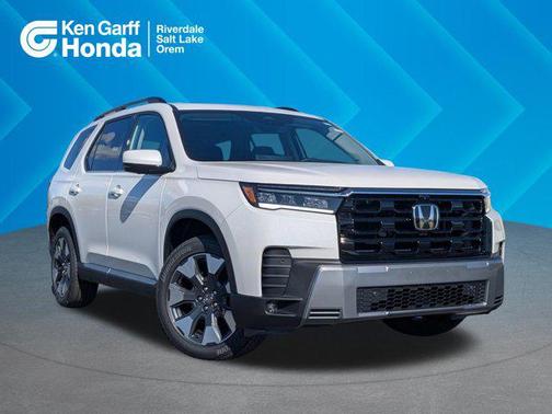 Platinum White Pearl 2026 Honda Pilot Elite