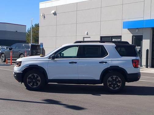 Platinum White Pearl 2026 Honda Passport AWD TrailSport Elite