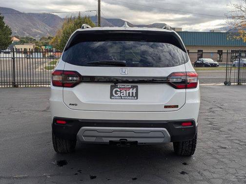 2025 Honda Pilot TrailSport