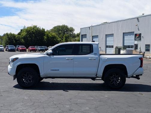 Ice Cap 2025 Toyota Tacoma SR5