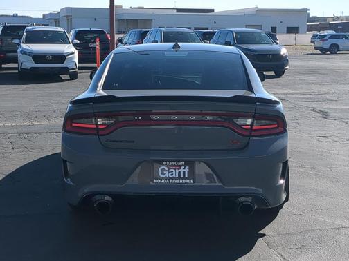 Destroyer Gray Clearcoat 2017 Dodge Charger R/T Scat Pack