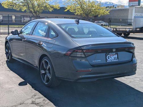 Meteorite Gray Metallic 2026 Honda Accord SE
