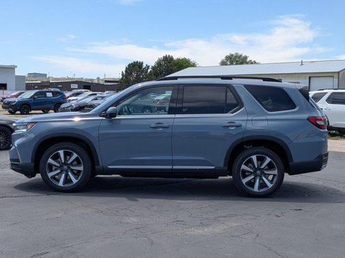 2025 Honda Pilot Touring 8-Passenger