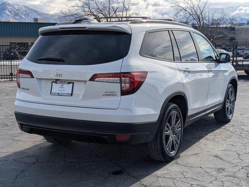 2022 Honda Pilot AWD Sport