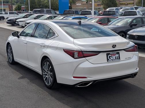 White Pearl 2020 Lexus ES 350 Base