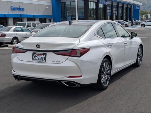 White Pearl 2020 Lexus ES 350 Base