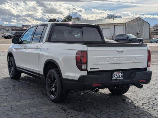 Platinum White Pearl 2026 Honda Ridgeline Black