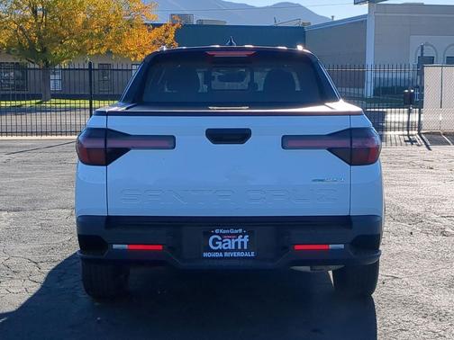 Ice White 2022 Hyundai SANTA CRUZ SEL Premium