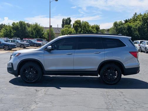 Lunar Silver Metallic 2022 Honda Pilot AWD Special Edition