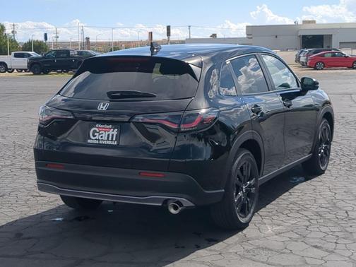 Crystal Black Pearl 2027 Honda HR-V Sport AWD