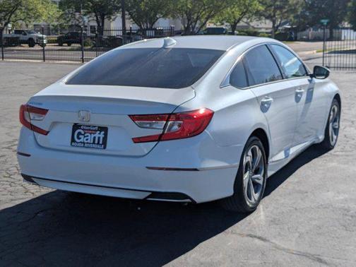 Platinum White Pearl 2019 Honda Accord EX-L