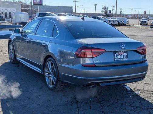 2017 Volkswagen Passat 1.8T R-Line w/Comfort