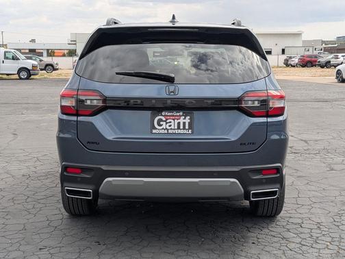 Smoke Blue Pearl 2026 Honda Pilot Elite