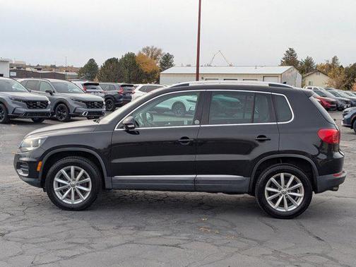 2017 Volkswagen Tiguan 2.0T Wolfsburg Edition