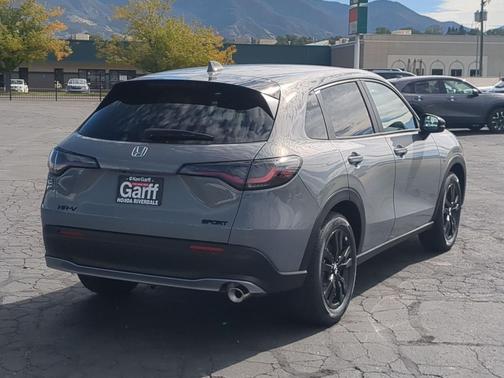 Urban Gray Pearl 2027 Honda HR-V Sport AWD