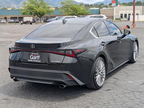 Caviar 2022 Lexus IS 300 Base