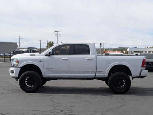 Bright White Clearcoat 2019 RAM 2500 Limited Crew Cab 4x4 6'4' Box