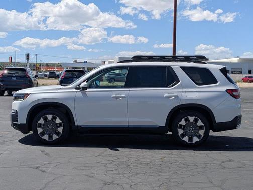 Platinum White 2026 Honda Pilot Elite