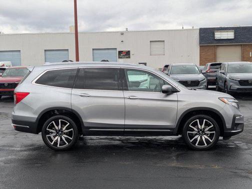 2020 Honda Pilot Touring 8-Passenger