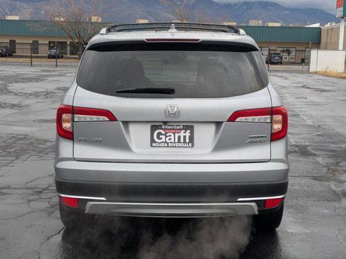 2020 Honda Pilot Touring 8-Passenger