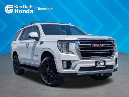 White Frost Tricoat 2021 GMC Yukon SLT